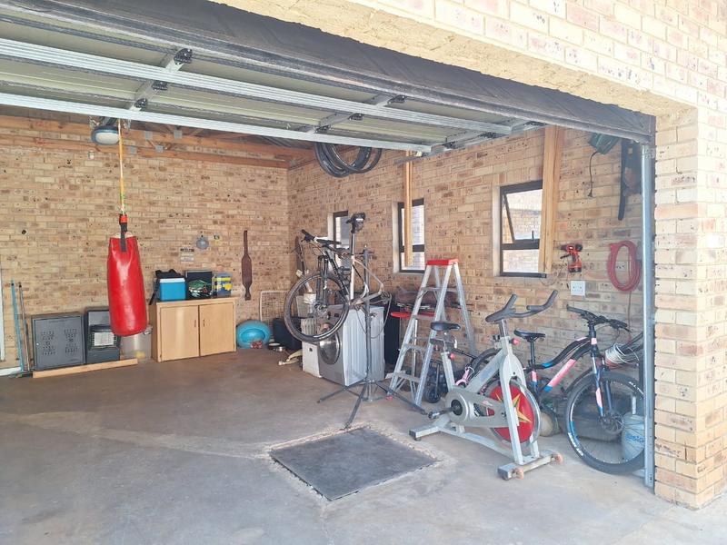 2 Bedroom Property for Sale in Adamayview North West